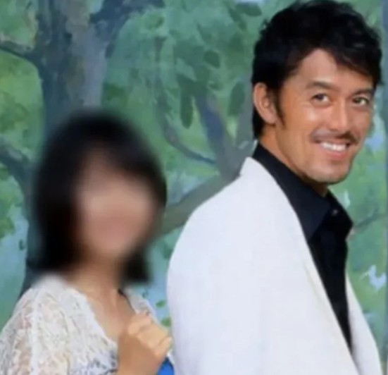 妻の身長｜スタイルや“美人”といわれる背景