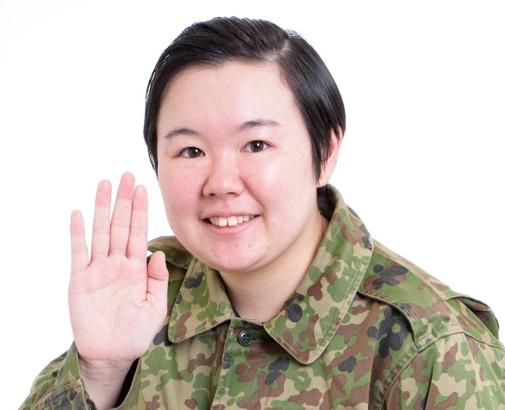 年収はいくら？現在の推定額を解説