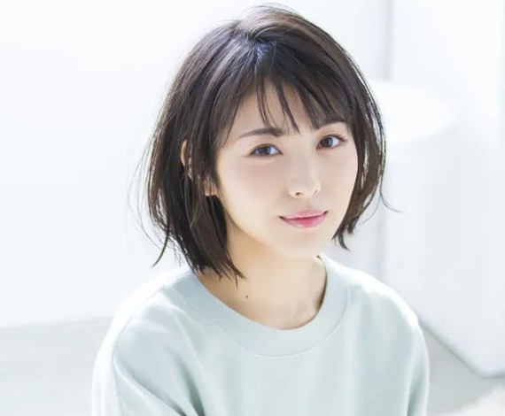 年収の推定レンジ（億超え説）と算出方法